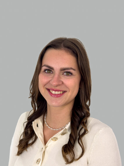 Chiara Kröll, Mitarbeiterin Empfang